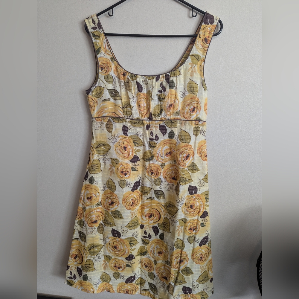 Cabi with yellow roses dress Sz 6